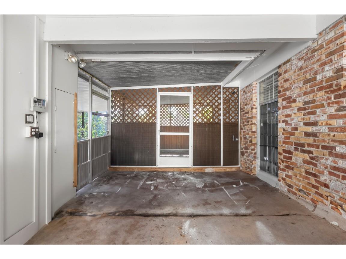 8431 Riverside Drive NE Saint Petersburg FL 33702 TB8406121 image14