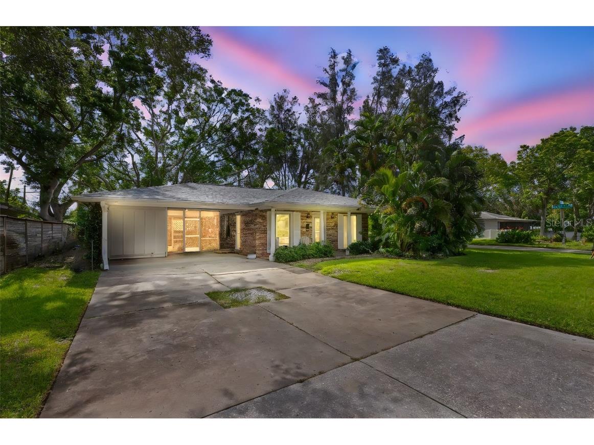 8431 Riverside Drive NE Saint Petersburg FL 33702 TB8406121 image2