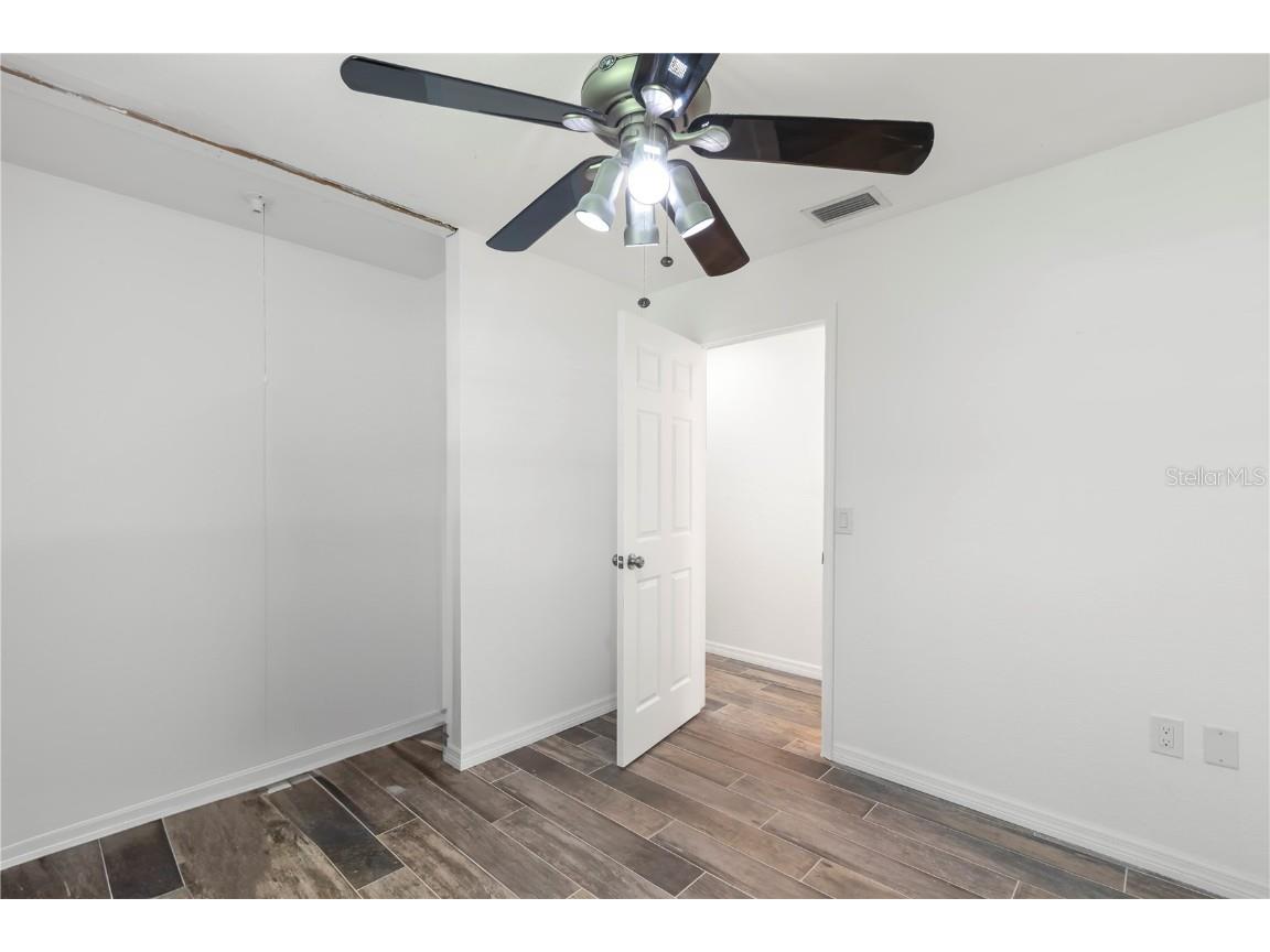 8431 Riverside Drive NE Saint Petersburg FL 33702 TB8406121 image23