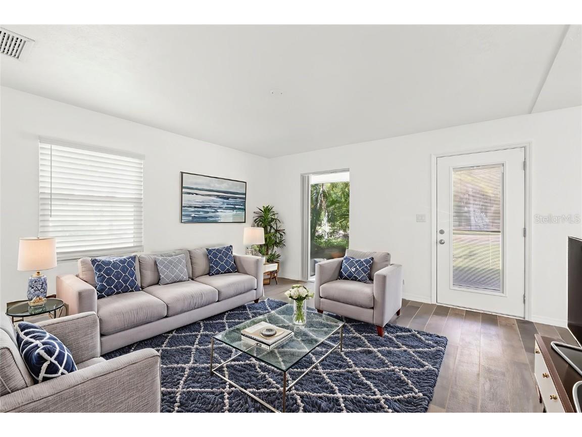 8431 Riverside Drive NE Saint Petersburg FL 33702 TB8406121 image4