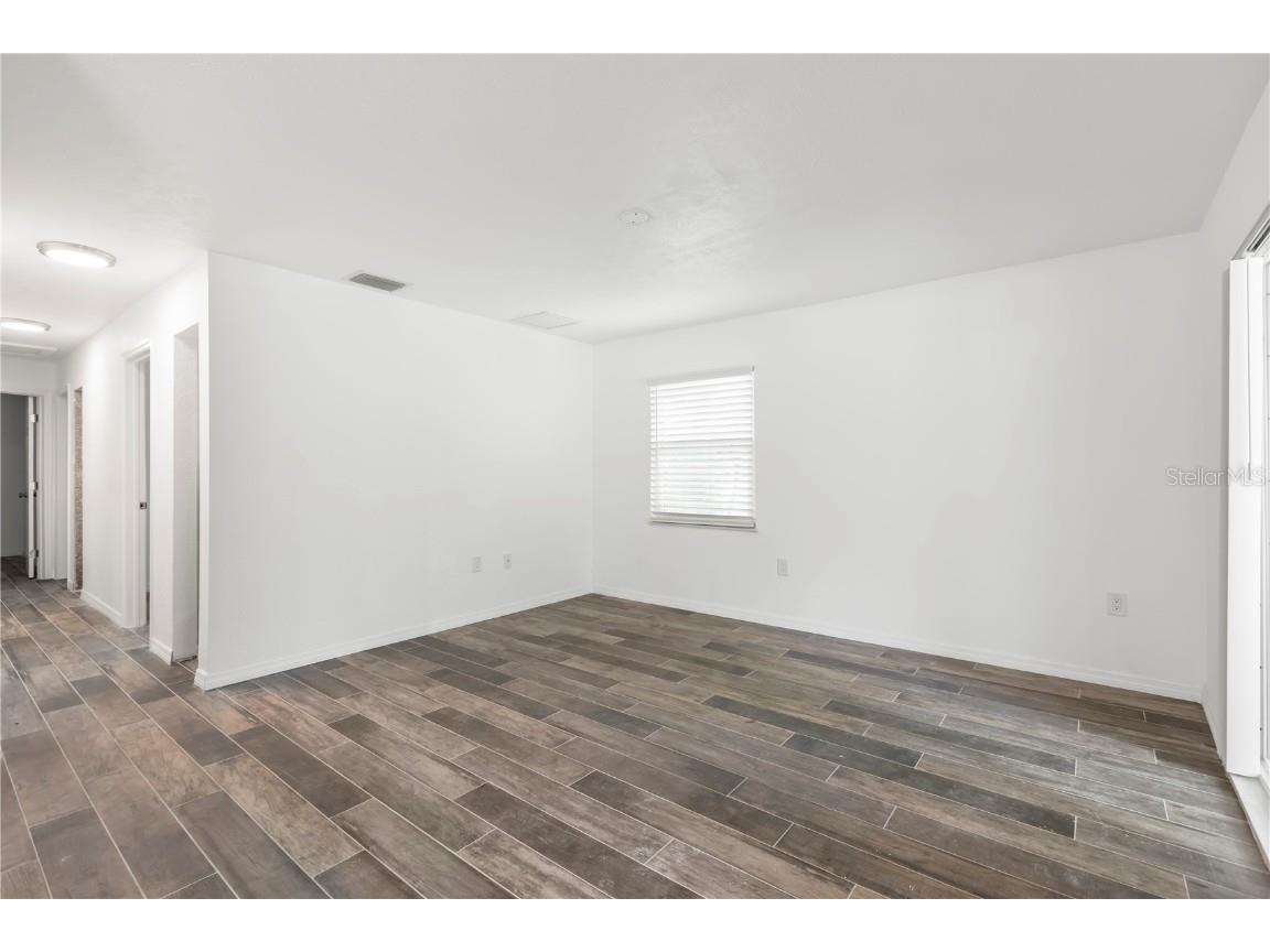 8431 Riverside Drive NE Saint Petersburg FL 33702 TB8406121 image6