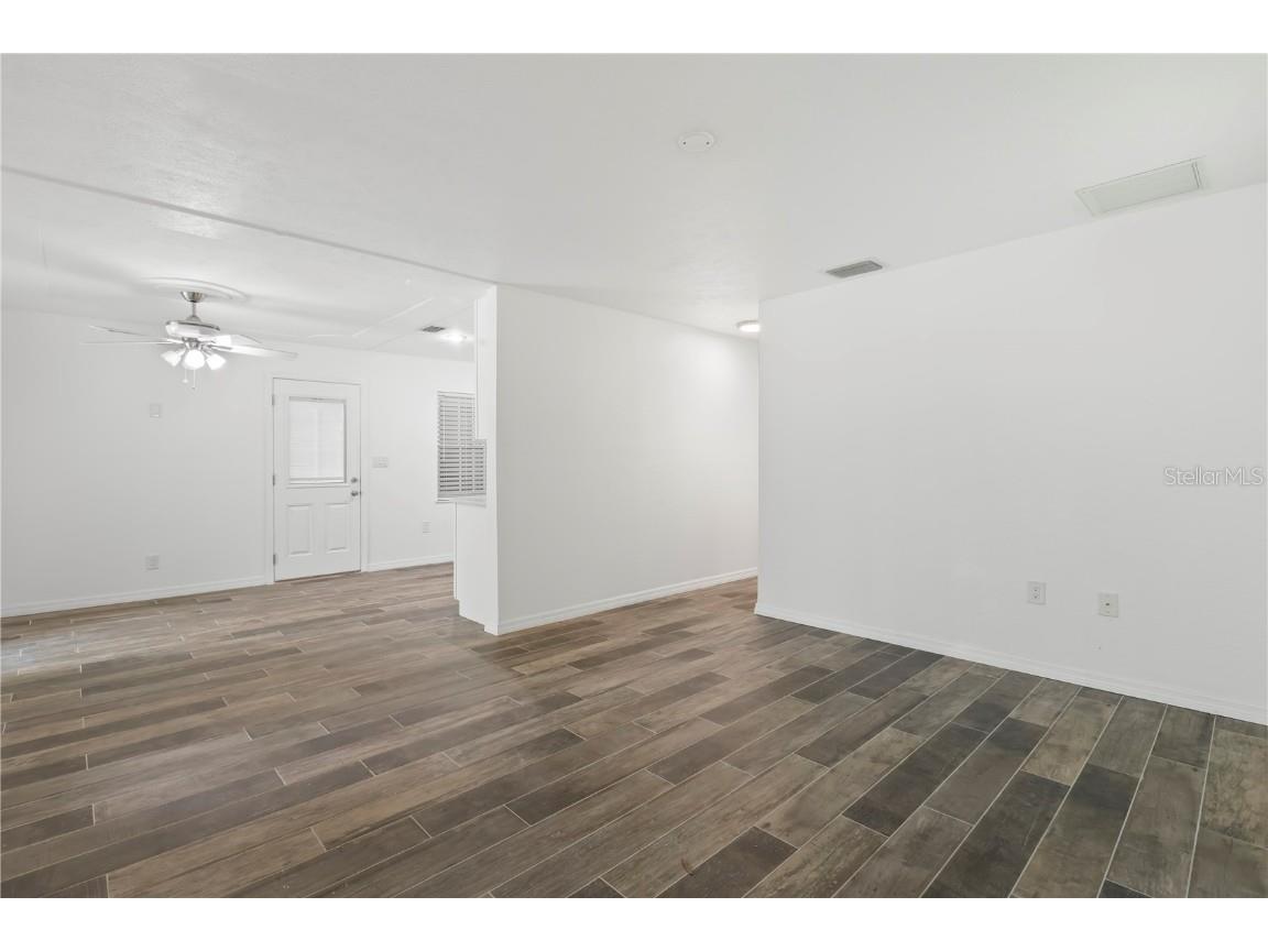 8431 Riverside Drive NE Saint Petersburg FL 33702 TB8406121 image7