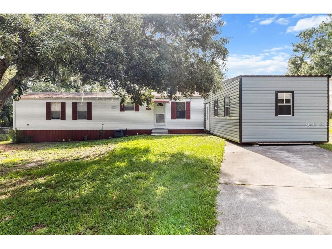 8431 S Lake Consuella Drive Floral City FL 34436 TB8385616 image1