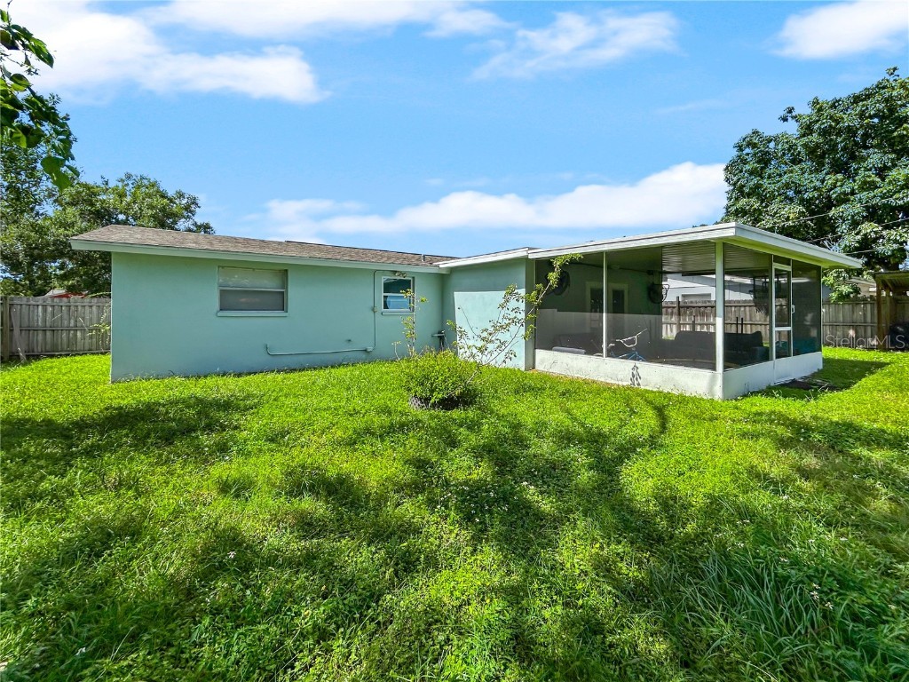 8432 Lantana Drive Seminole FL 33777 A4667270 image17