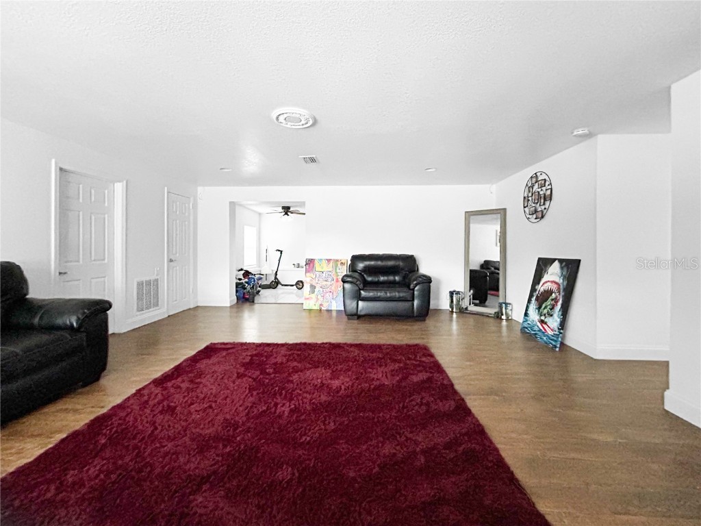 8432 Lantana Drive Seminole FL 33777 A4667270 image18