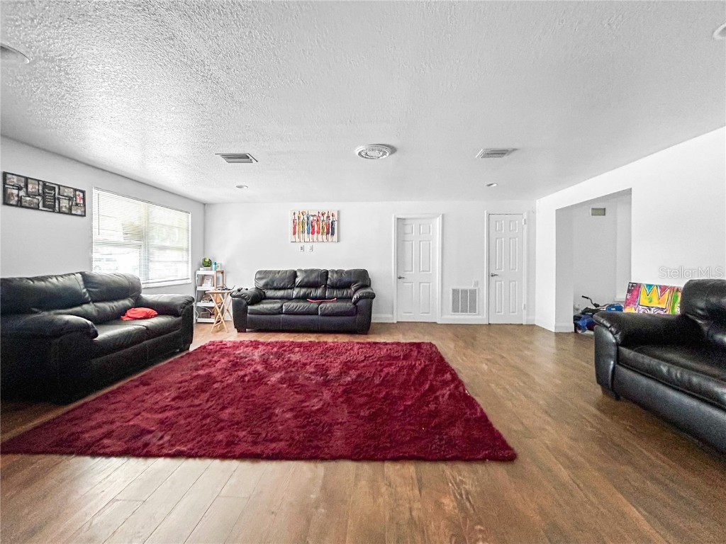 8432 Lantana Drive Seminole FL 33777 A4667270 image19