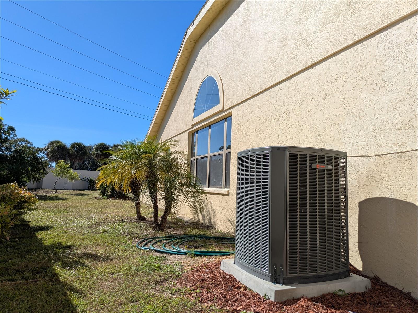 8432 Palm Lakes Court Sarasota FL 34243 A4677152 image30