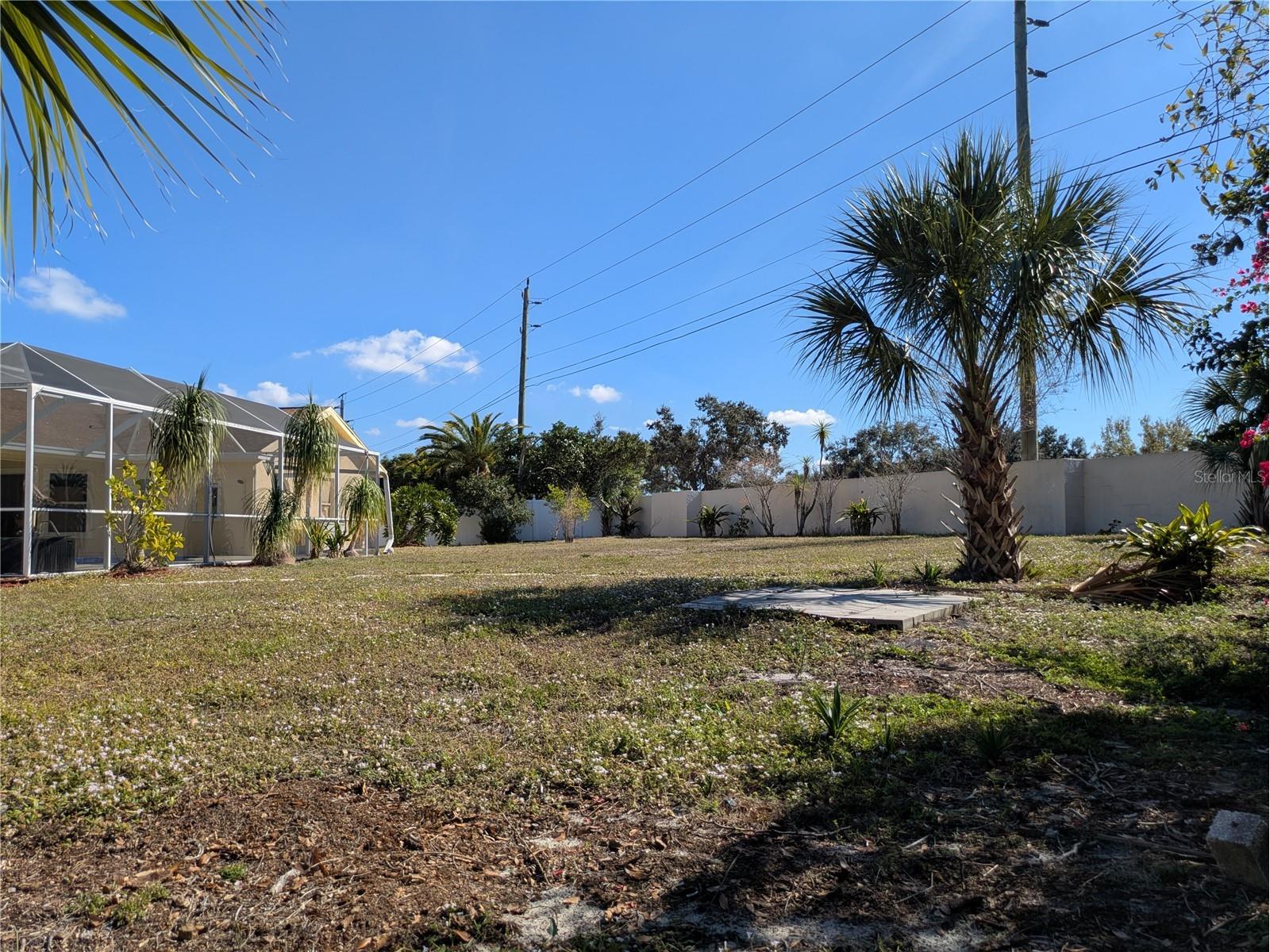 8432 Palm Lakes Court Sarasota FL 34243 A4677152 image33