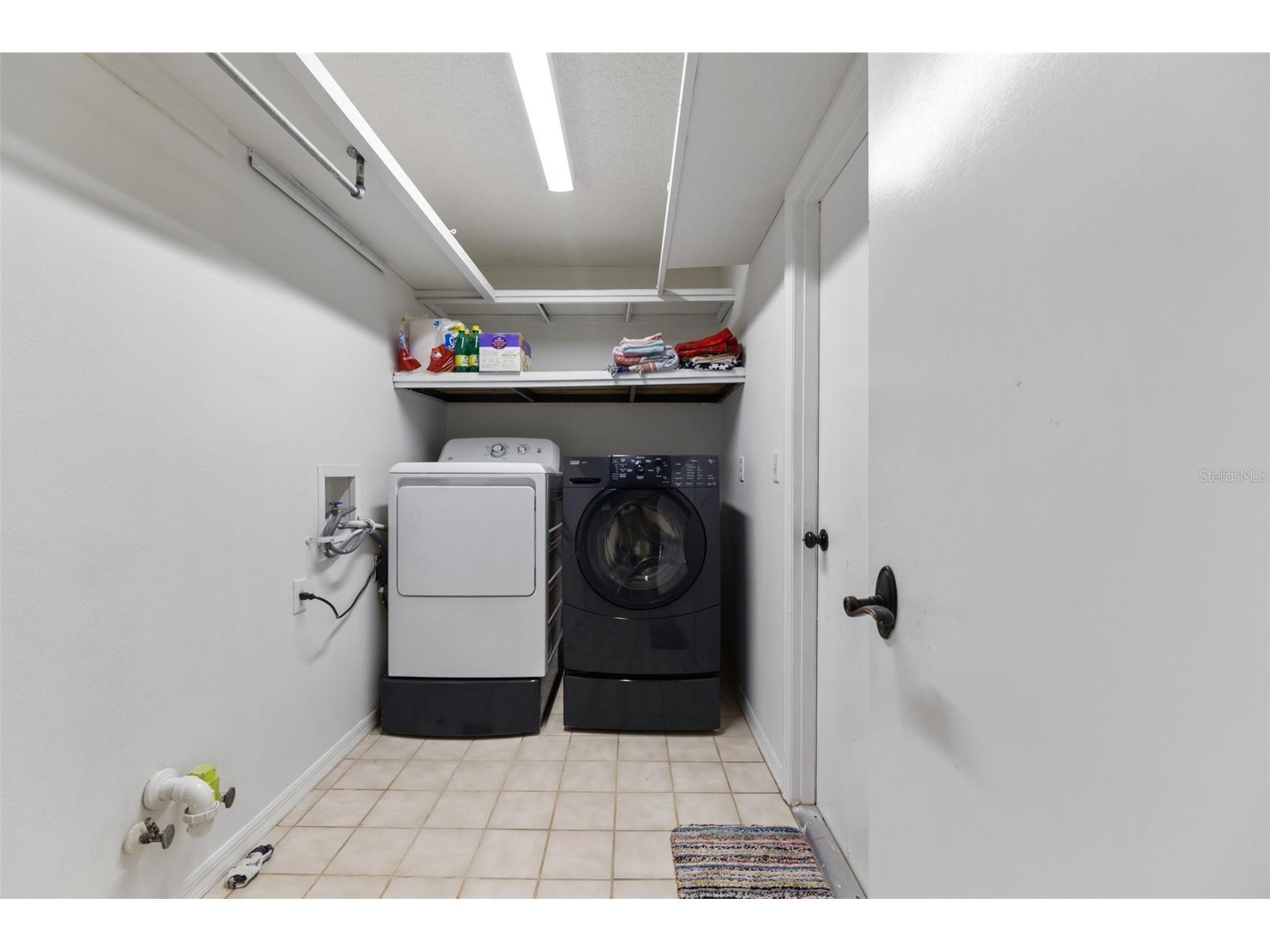 8432 Palm Lakes Court Sarasota FL 34243 A4694068 image16