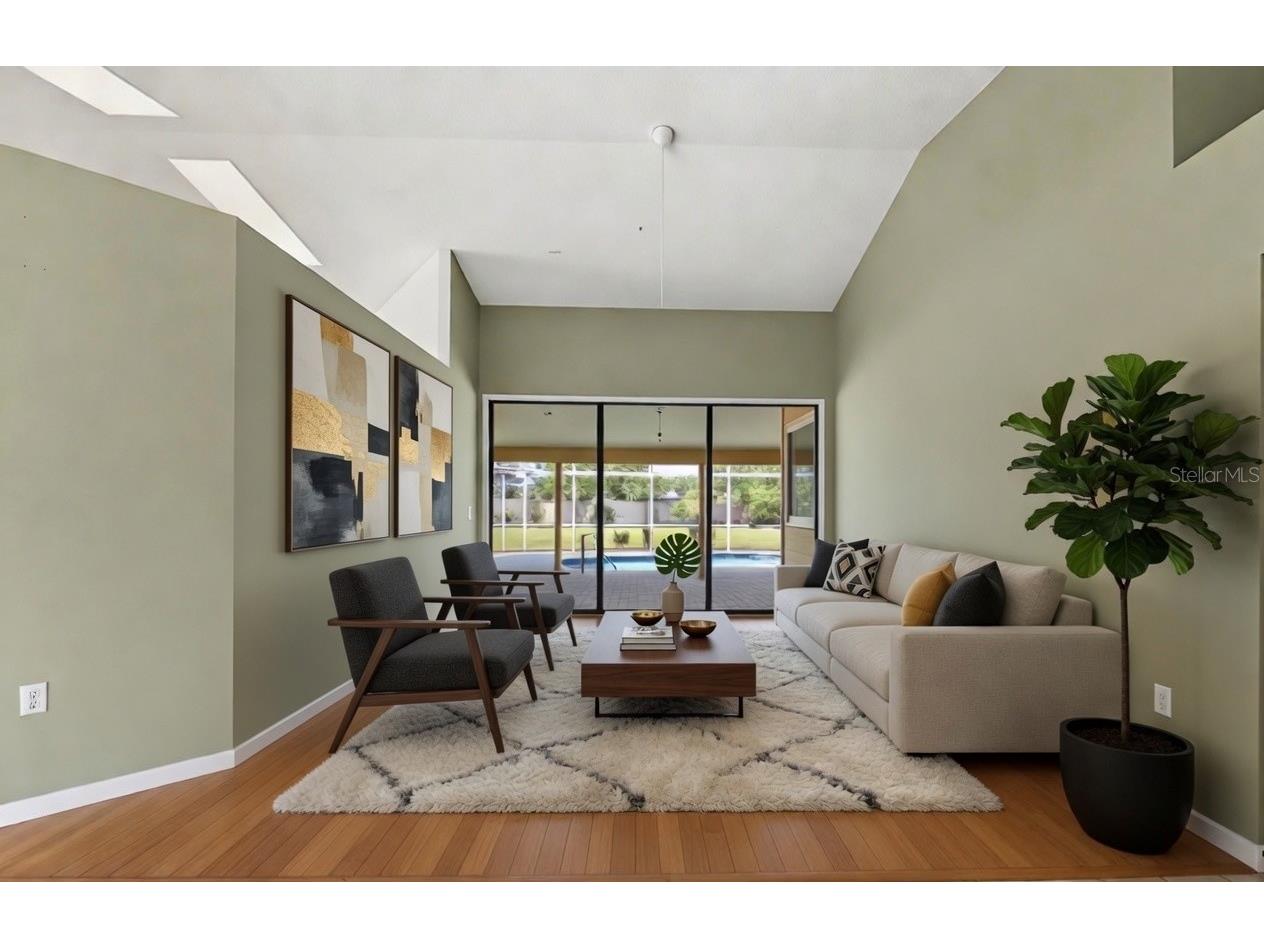 8432 Palm Lakes Court Sarasota FL 34243 A4694068 image2