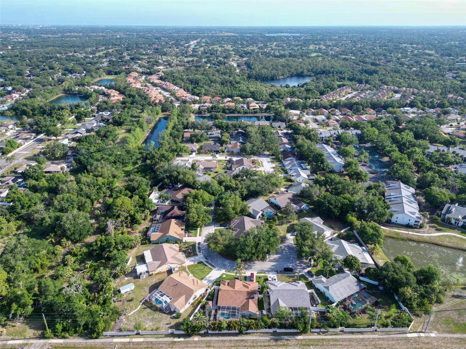 8432 Palm Lakes Court Sarasota FL 34243 A4694068 image21