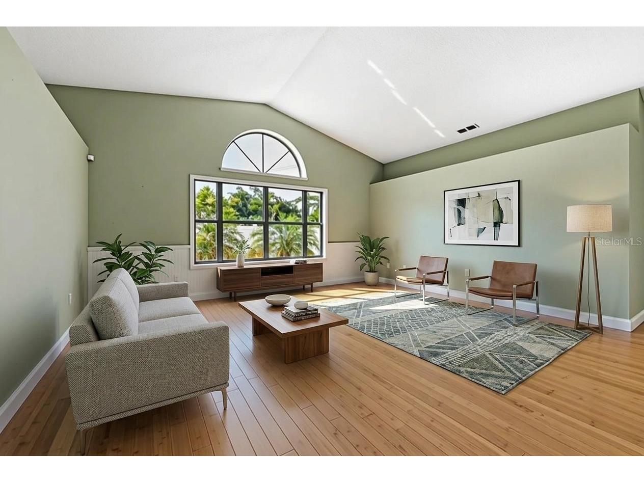 8432 Palm Lakes Court Sarasota FL 34243 A4694068 image3