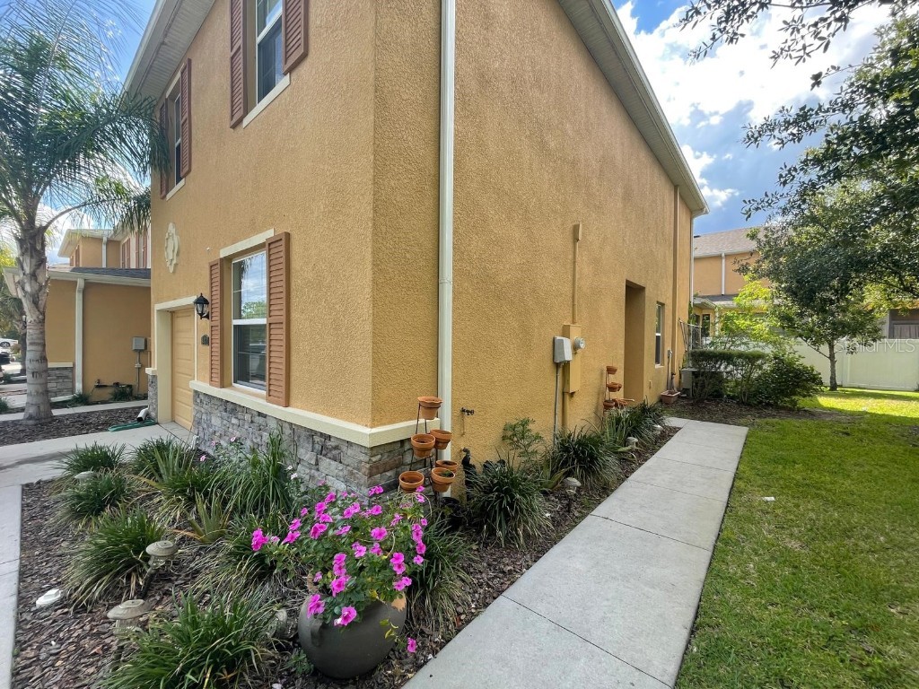 8432 Pine River Road Tampa FL 33637 T3377402 image1