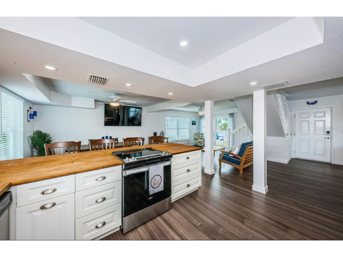 8432 W Gulf Boulevard Treasure Island FL 33706 TB8453130 image18