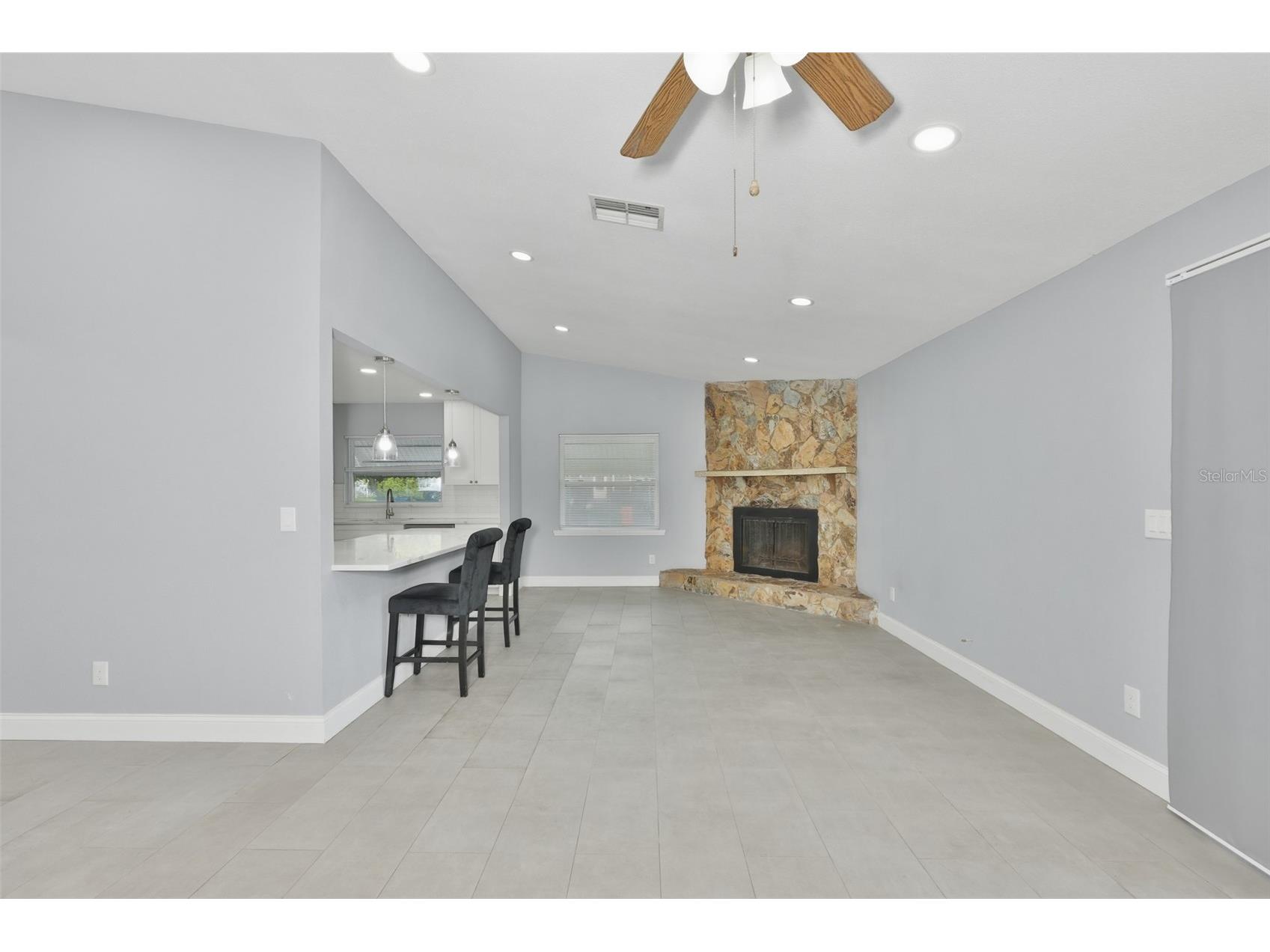 8433 Somerset Drive Largo FL 33773 TB8529594 image11