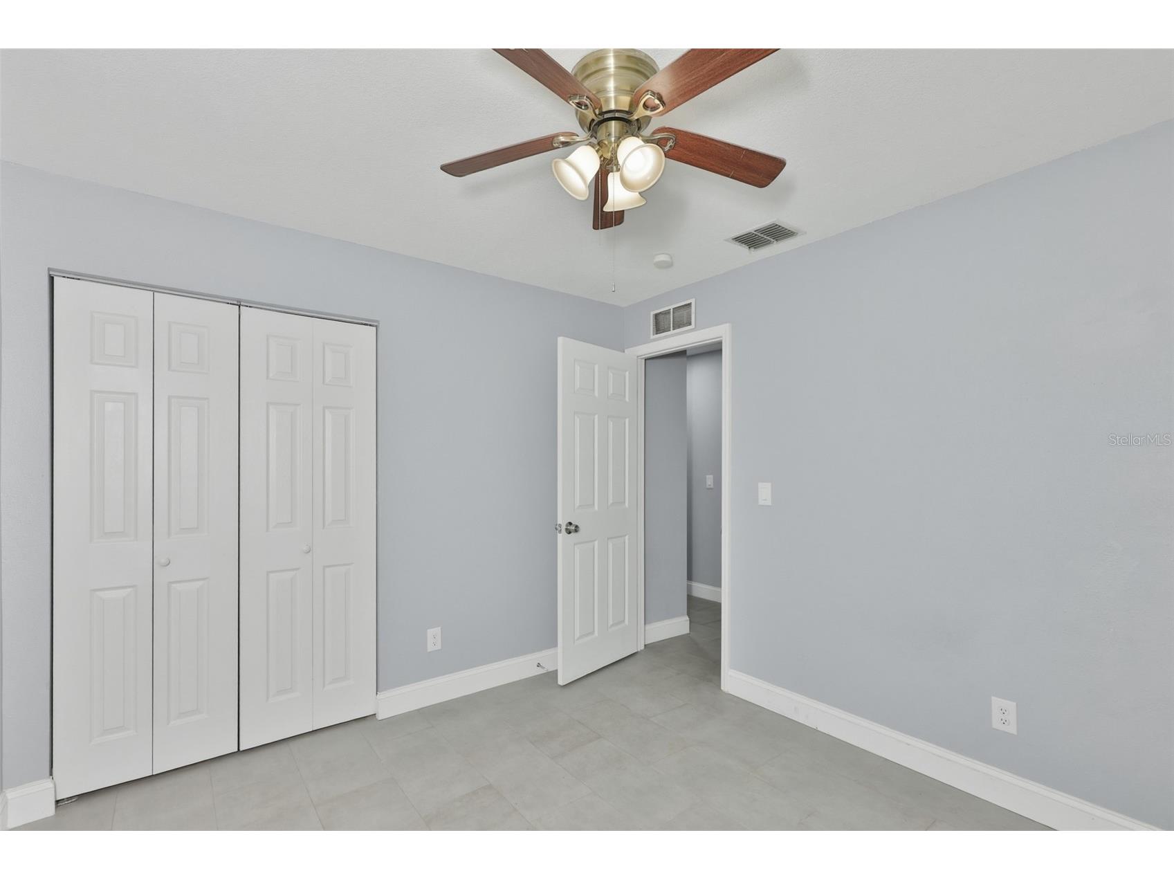 8433 Somerset Drive Largo FL 33773 TB8529594 image21