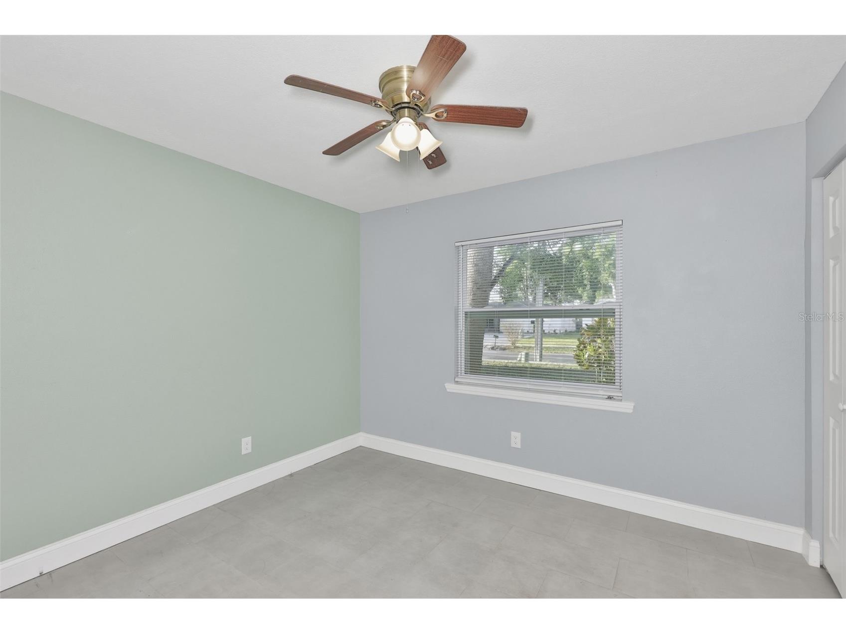 8433 Somerset Drive Largo FL 33773 TB8529594 image23