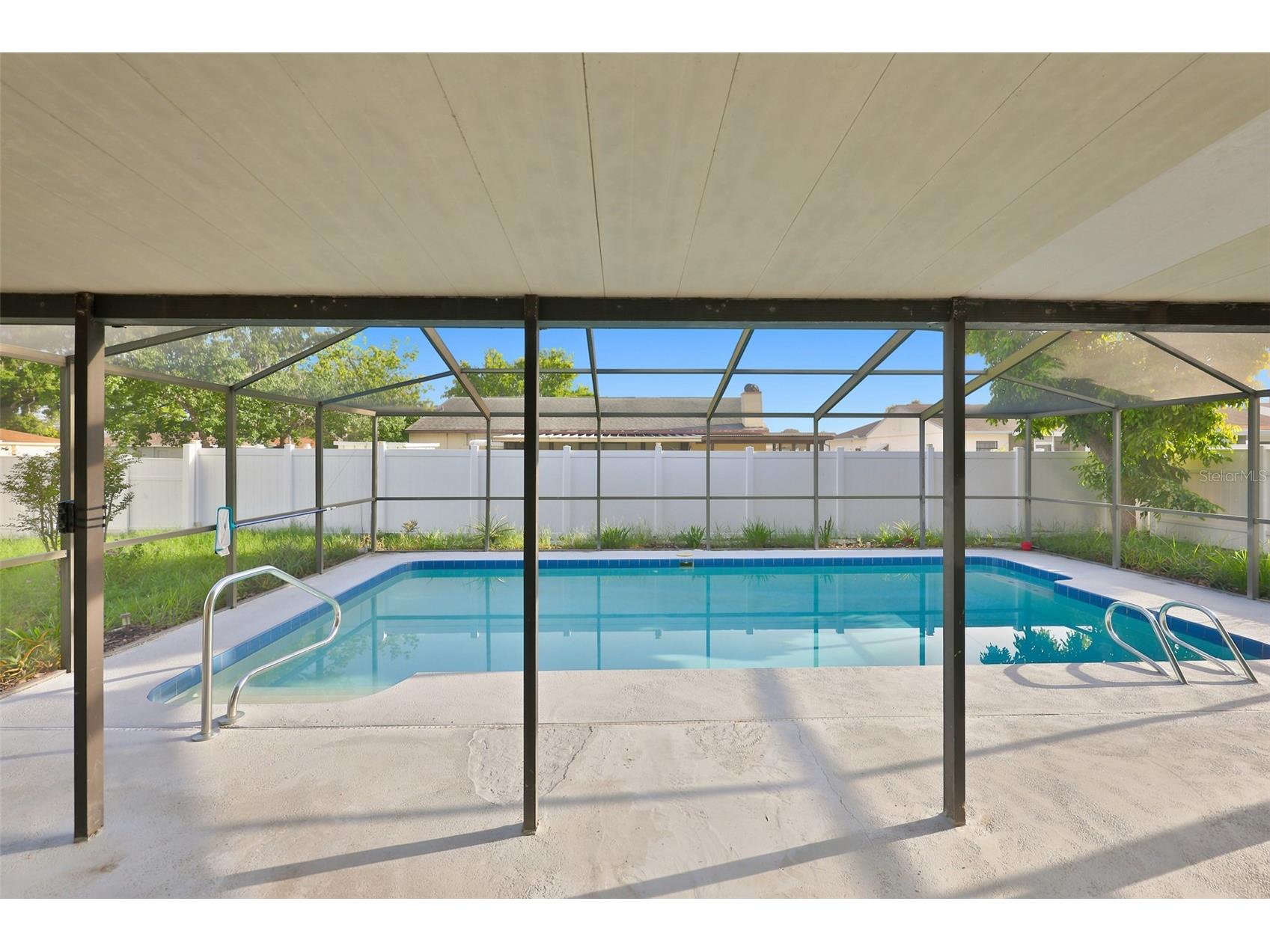 8433 Somerset Drive Largo FL 33773 TB8529594 image26