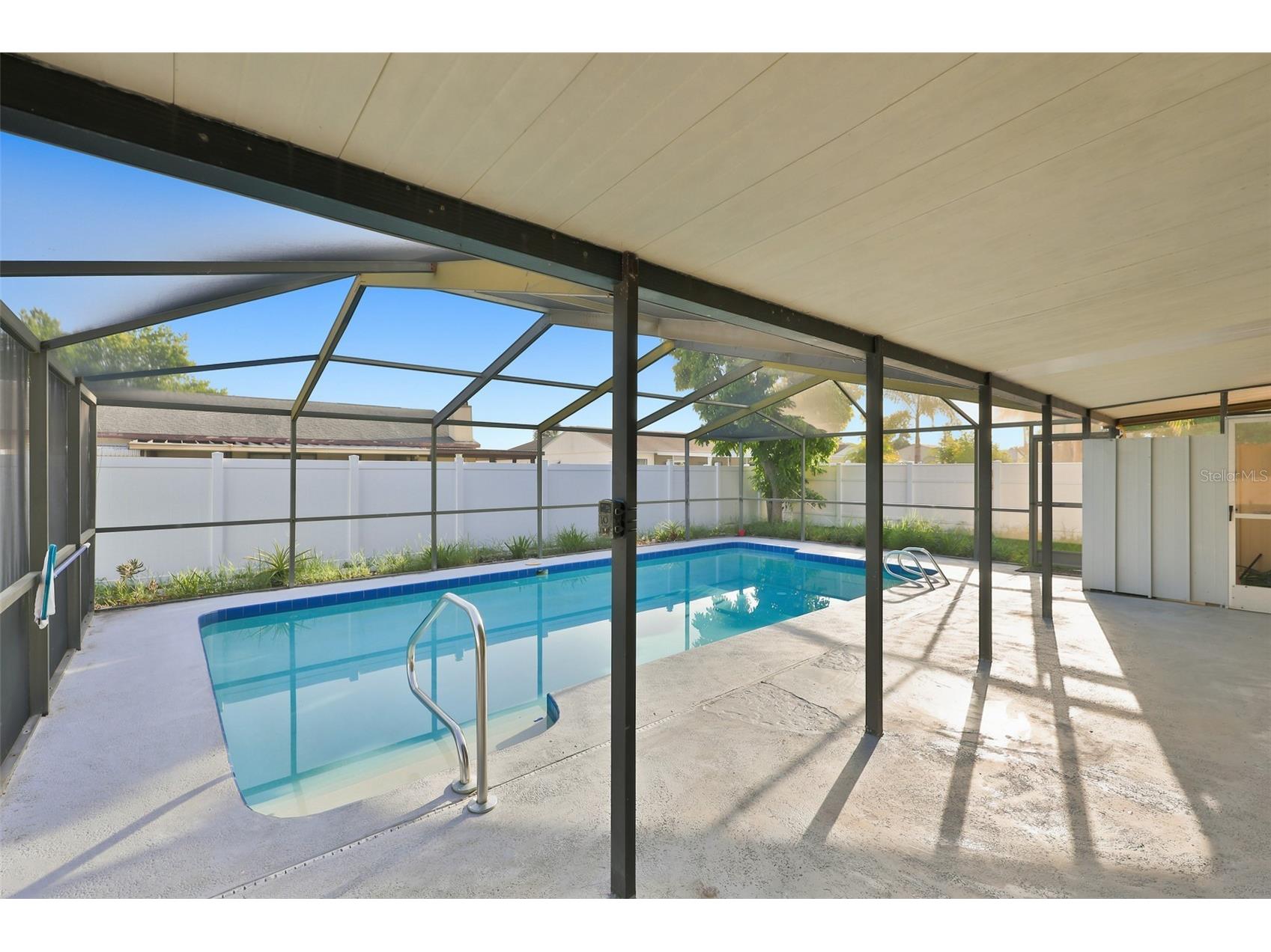 8433 Somerset Drive Largo FL 33773 TB8529594 image27
