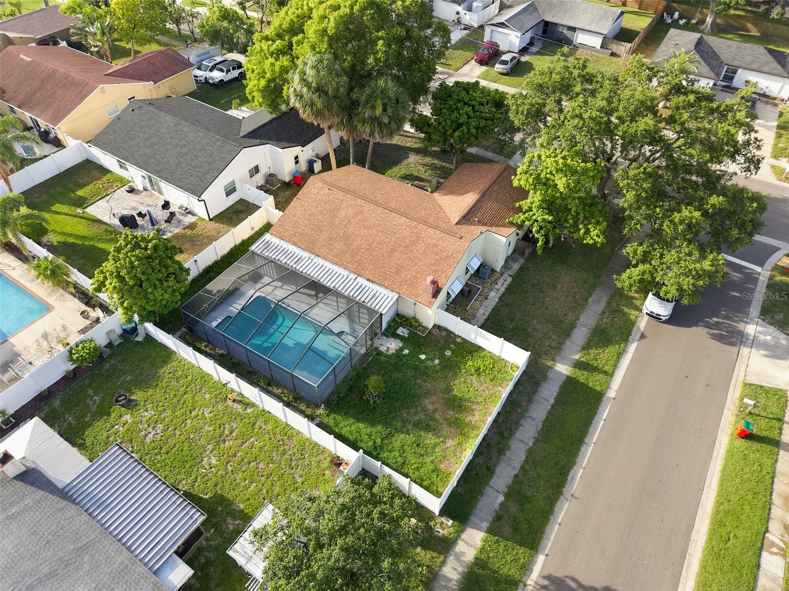 8433 Somerset Drive Largo FL 33773 TB8529594 image32
