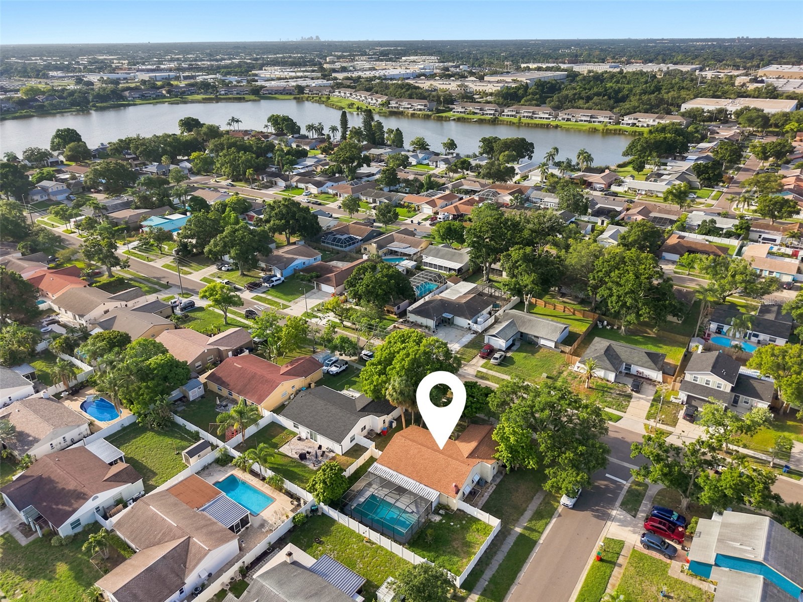 8433 Somerset Drive Largo FL 33773 TB8529594 image33