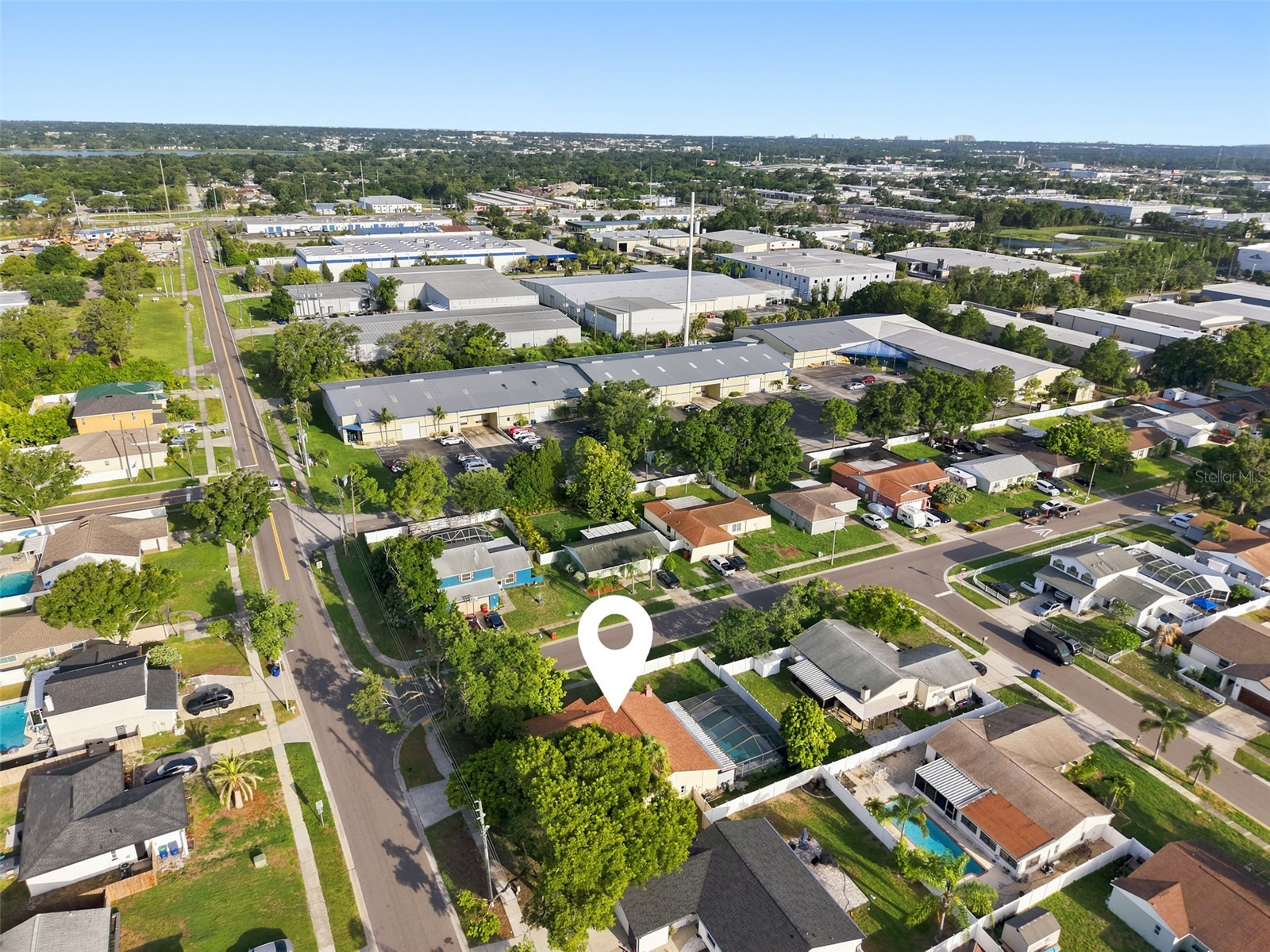 8433 Somerset Drive Largo FL 33773 TB8529594 image36