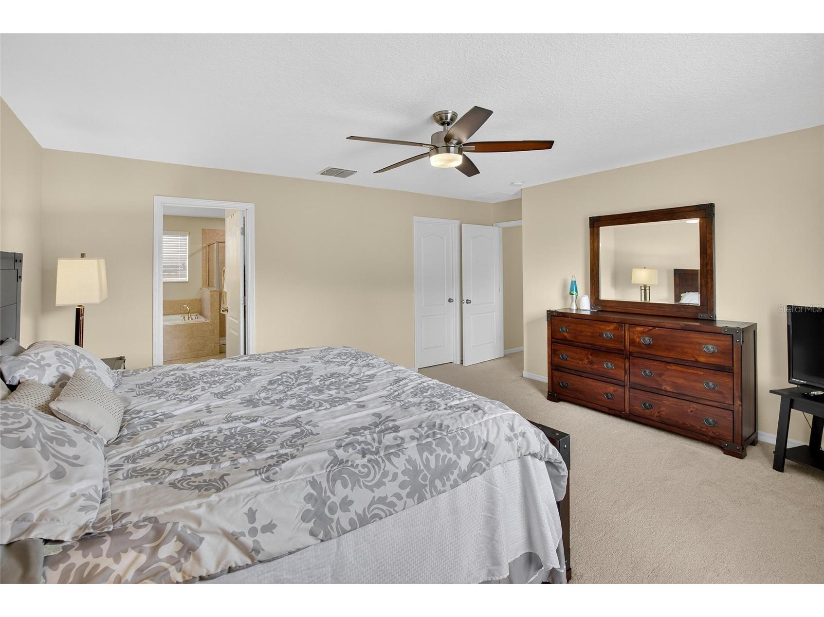 8435 Hunters Fork Loop Ruskin FL 33573 TB8415930 image45