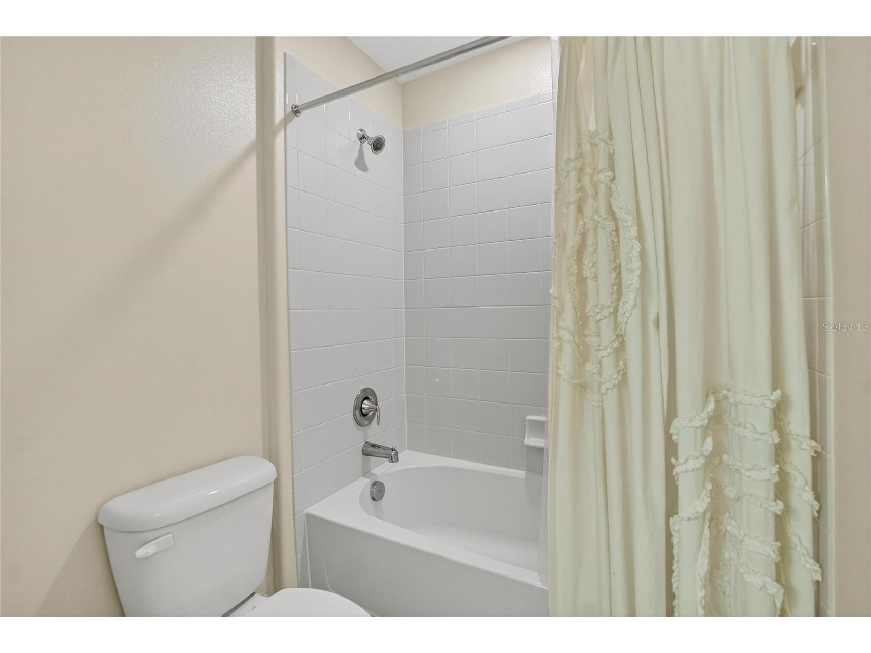 8435 Hunters Fork Loop Ruskin FL 33573 TB8415930 image61