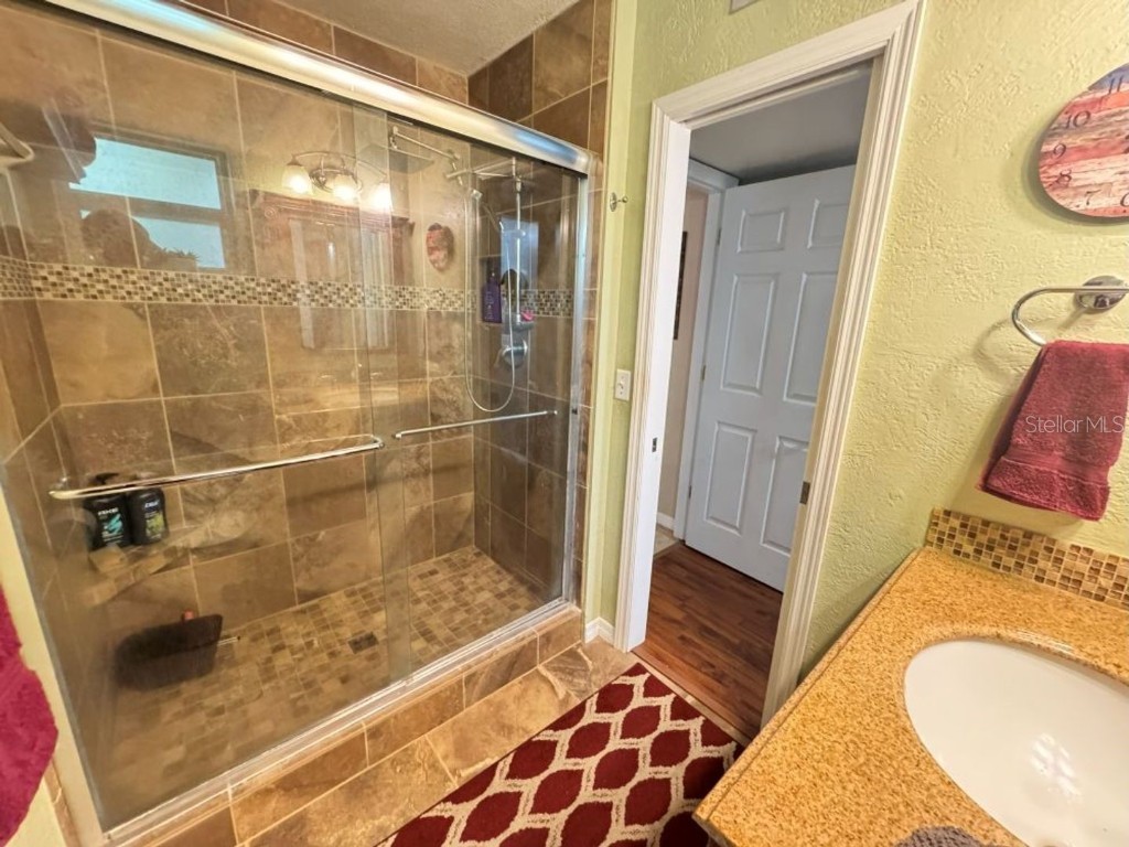 8435 NW 6th Avenue Gainesville FL 32607 GC535982 image11