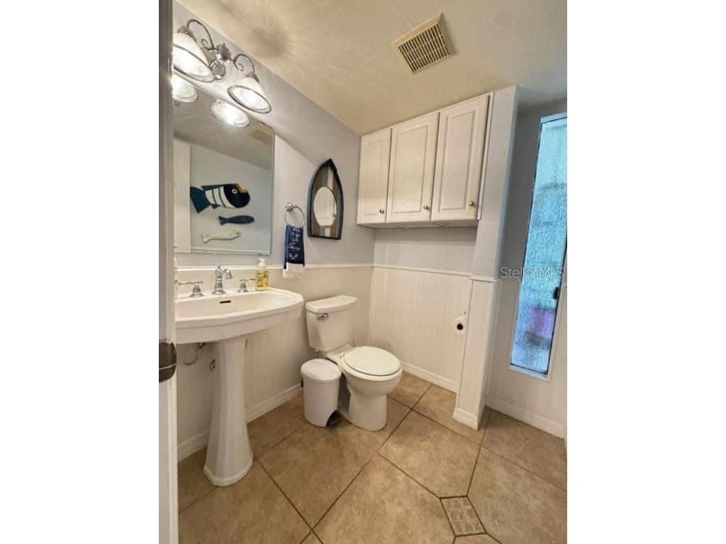 8435 NW 6th Avenue Gainesville FL 32607 GC535982 image18