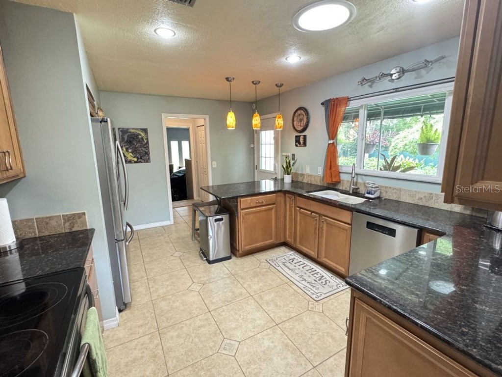 8435 NW 6th Avenue Gainesville FL 32607 GC535982 image3