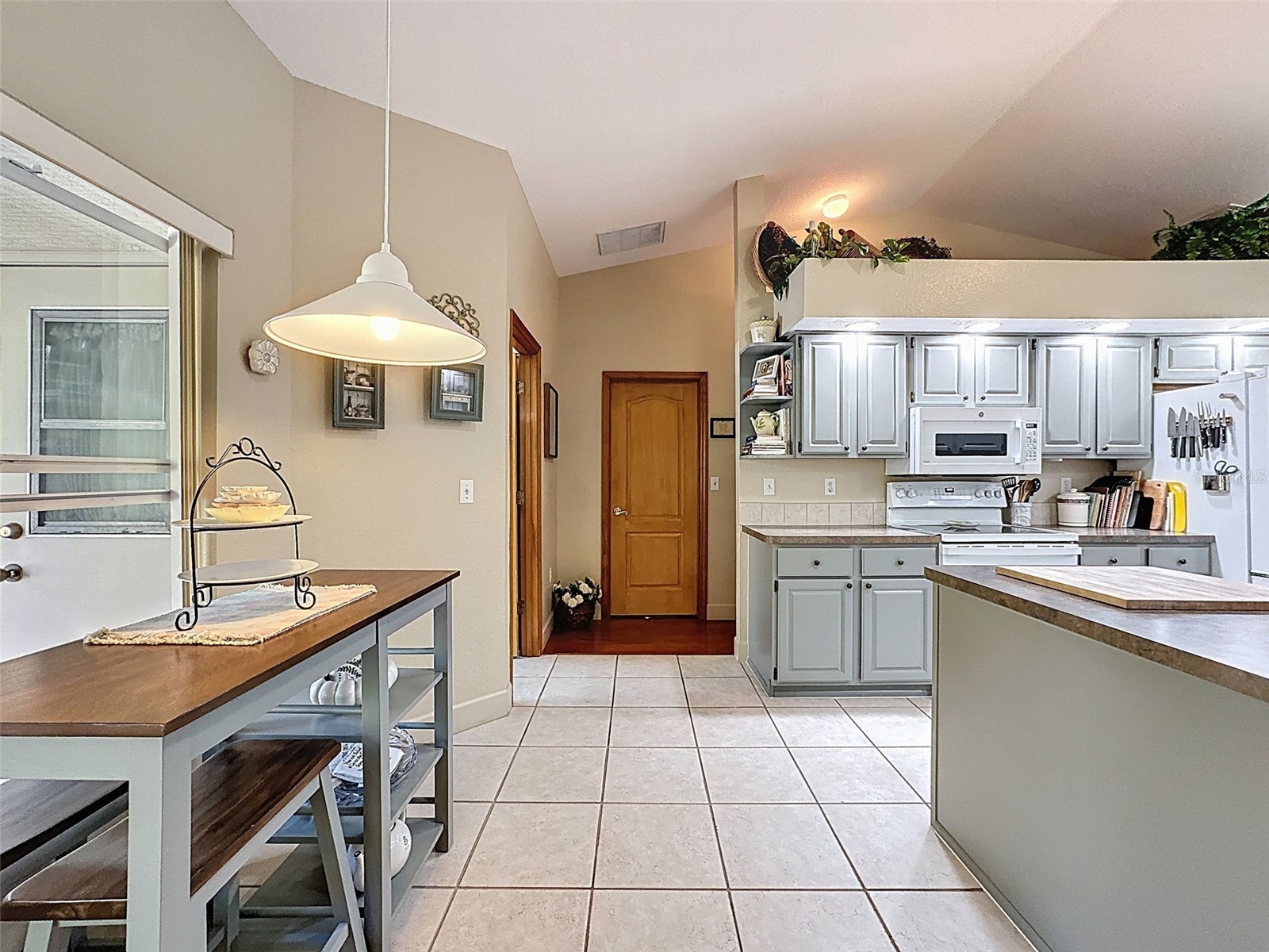 8437 Indies Drive Hudson FL 34667 TB8363369 image25