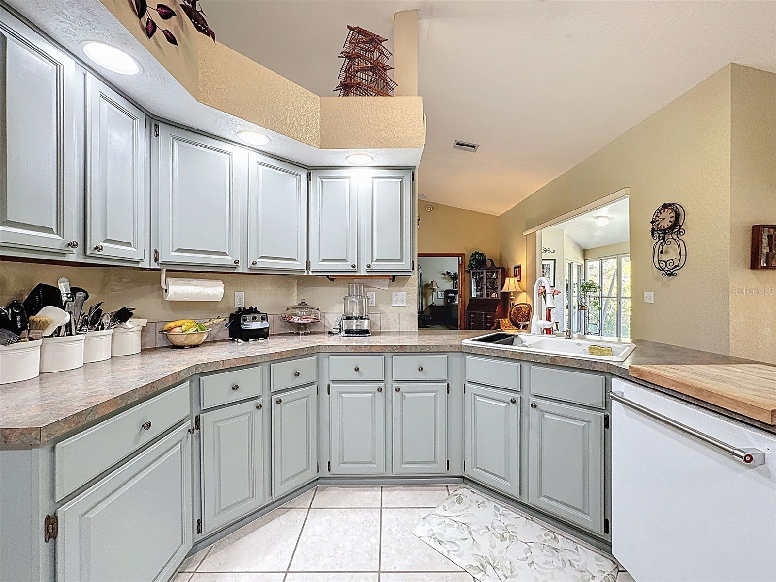 8437 Indies Drive Hudson FL 34667 TB8363369 image27