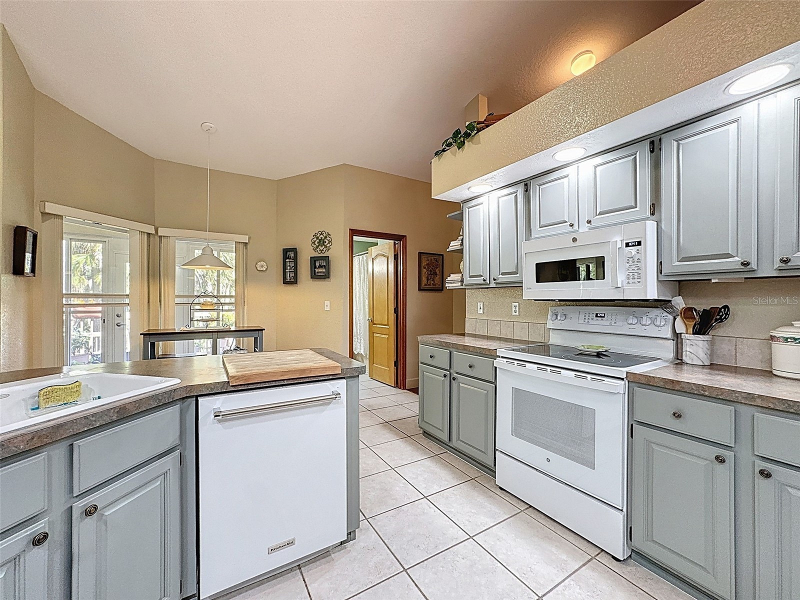8437 Indies Drive Hudson FL 34667 TB8363369 image28