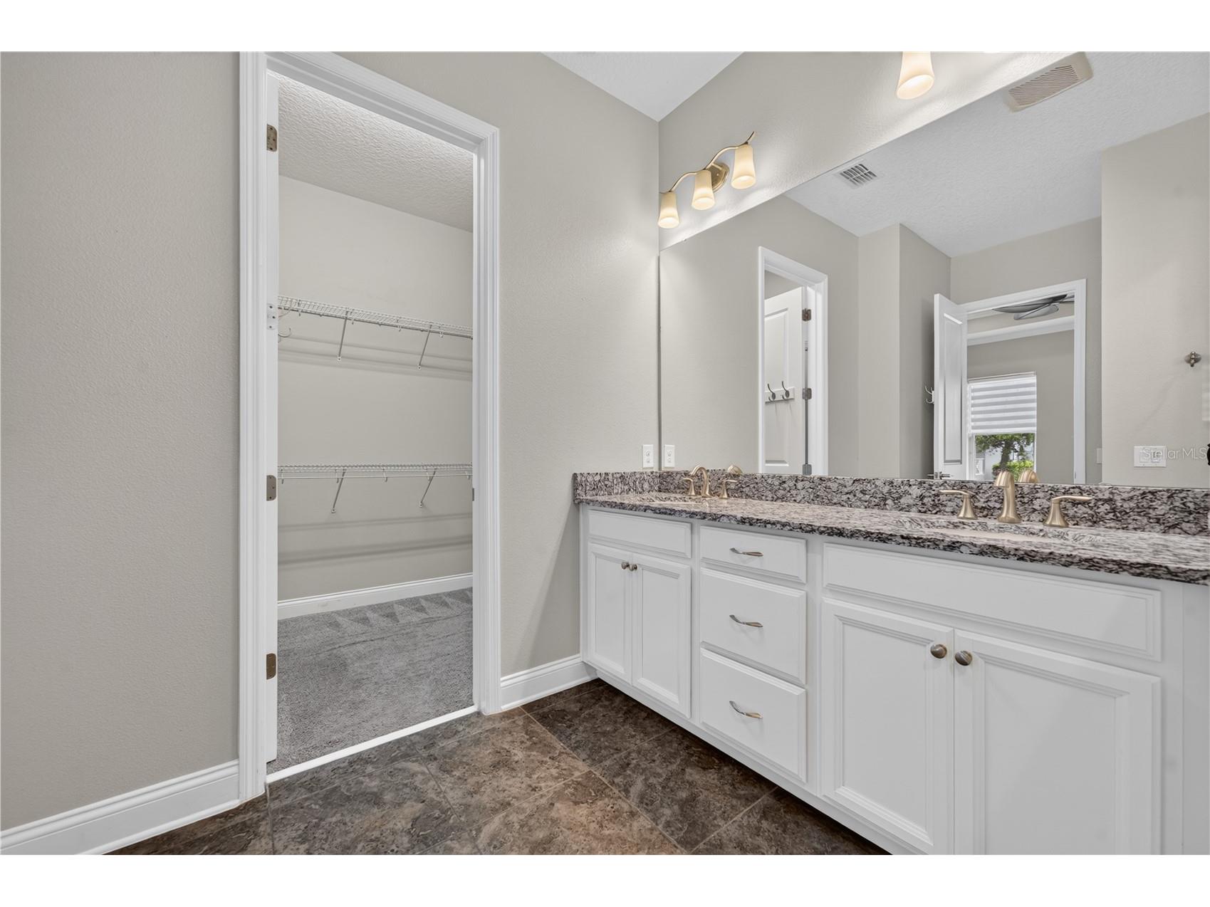 8437 Martinson Street Orlando FL 32827 O6421531 image25