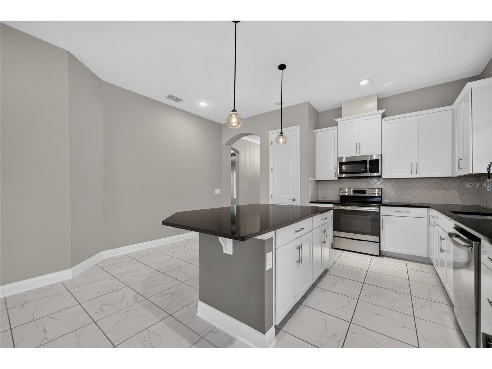 8437 Martinson Street Orlando FL 32827 O6421531 image43