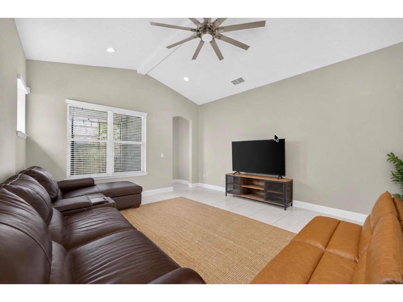 8437 Martinson Street Orlando FL 32827 O6421531 image7