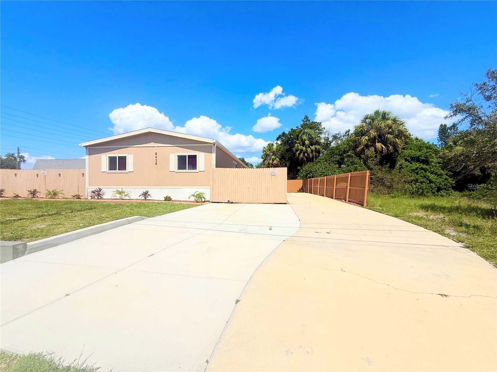 8438 Formel Avenue Port Richey FL 34668 W7887262 image1