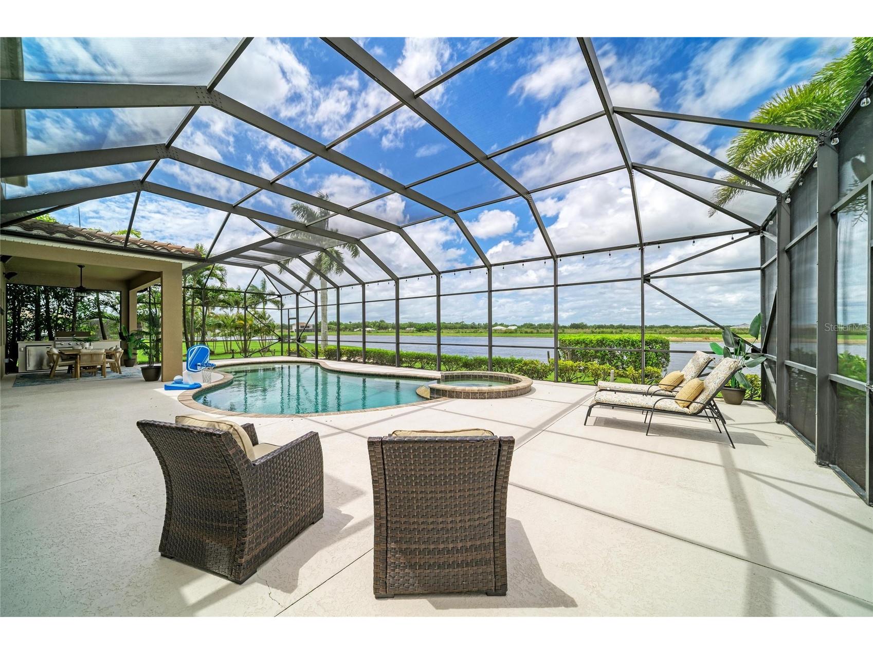8438 Webber Road Sarasota FL 34240 A4688777 image11