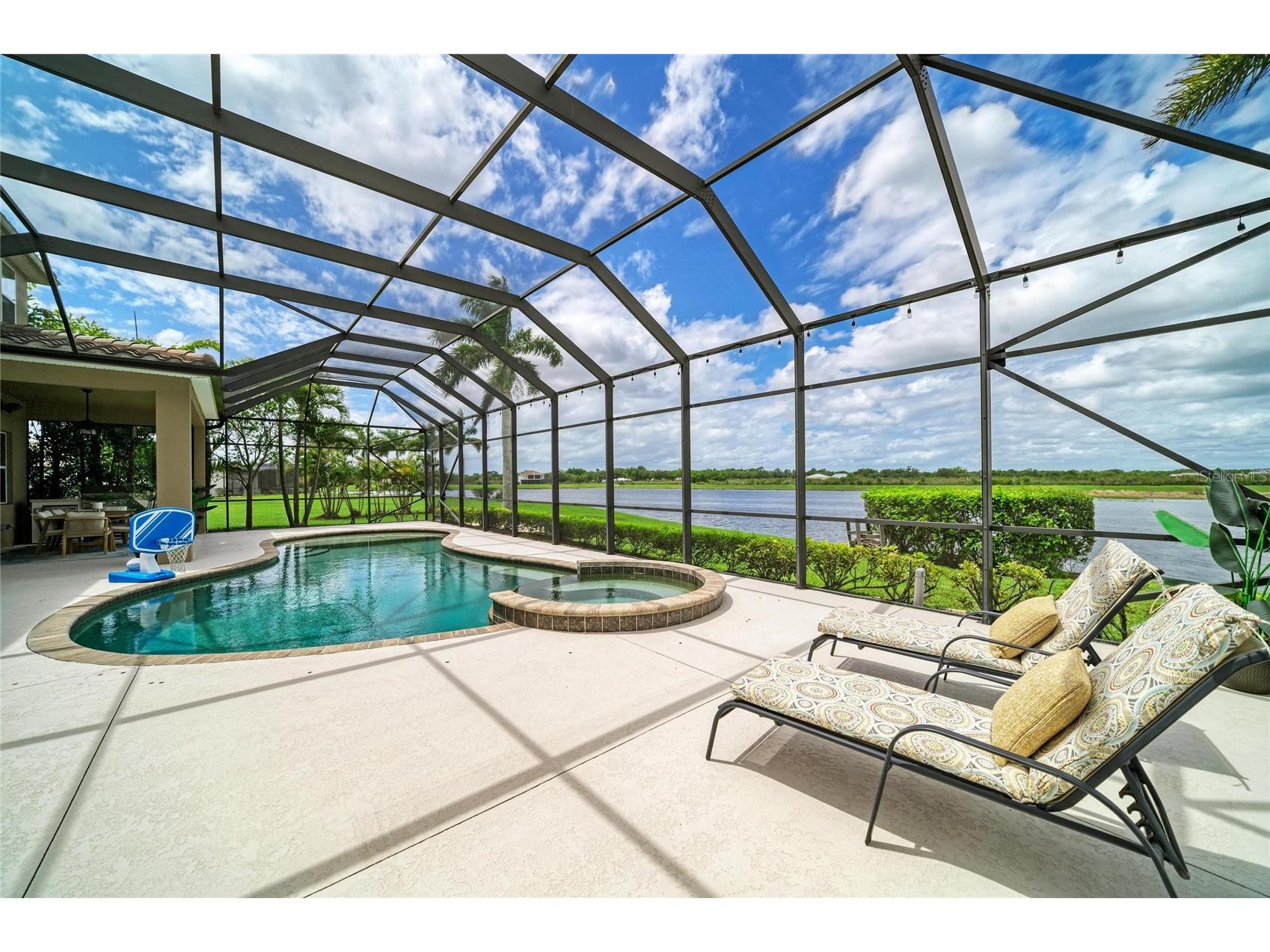 8438 Webber Road Sarasota FL 34240 A4688777 image12