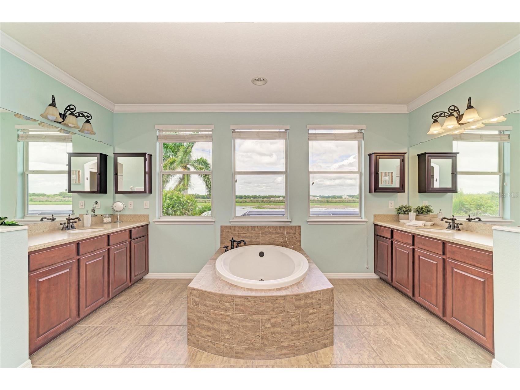 8438 Webber Road Sarasota FL 34240 A4688777 image55