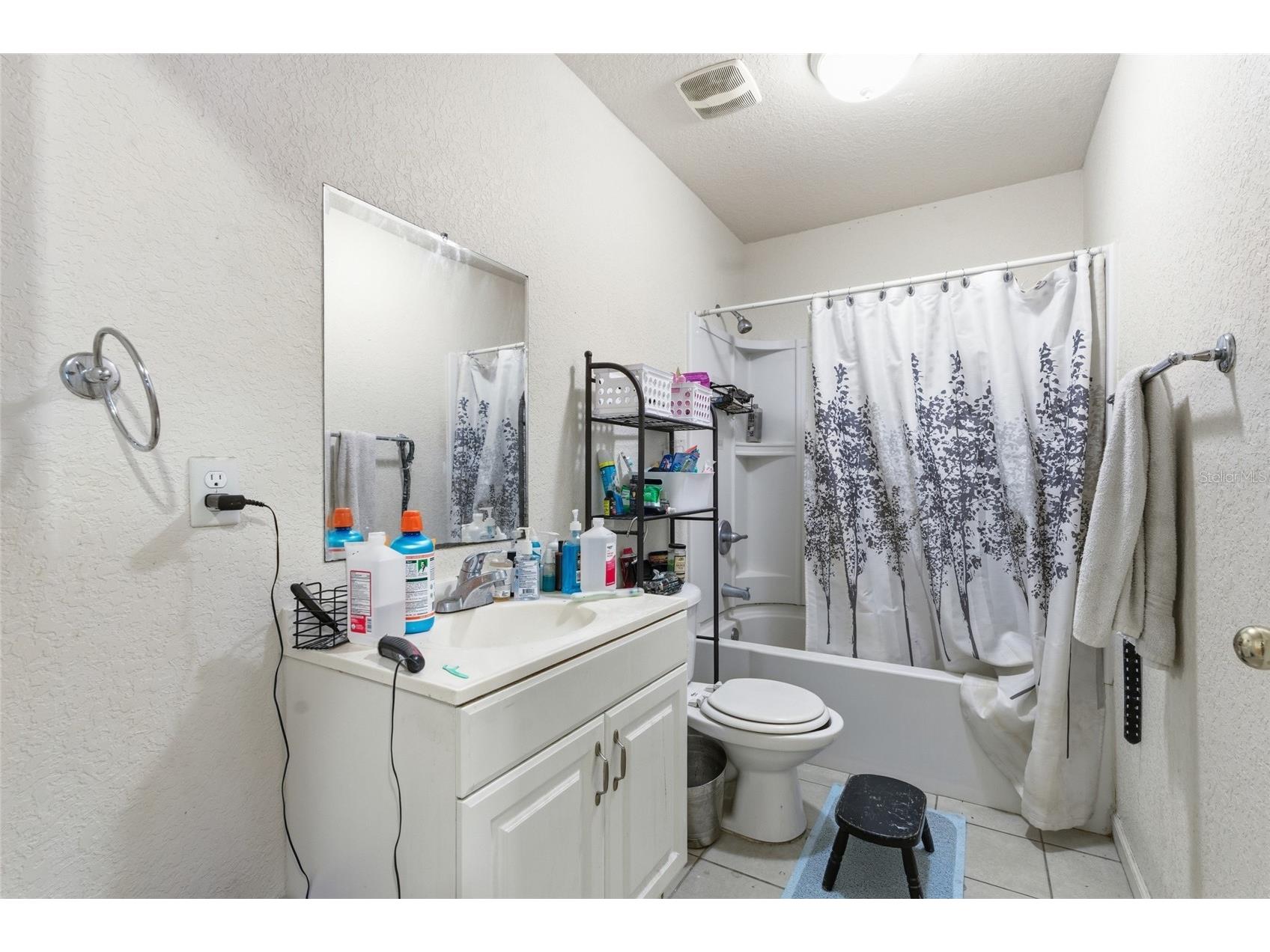 8439 Radio Lane Tampa FL 33619 TB8507531 image24