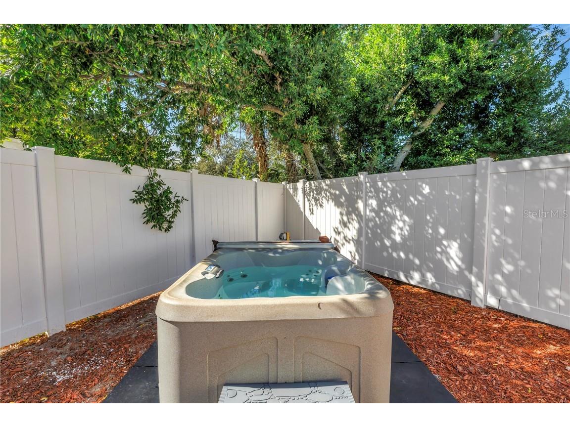 844 Brookwood Drive S Saint Petersburg FL 33707 TB8447026 image28