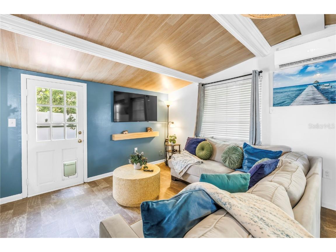 844 Brookwood Drive S Saint Petersburg FL 33707 TB8447026 image3