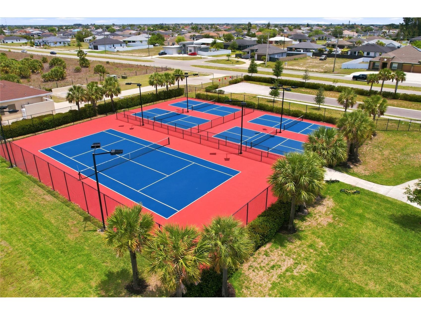 844 Heather Lake Avenue Cape Coral FL 33993 OM724077 image29