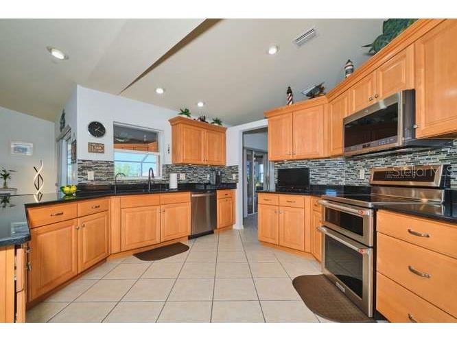844 NE 6th Avenue Cape Coral FL 33909 C7526378 image19