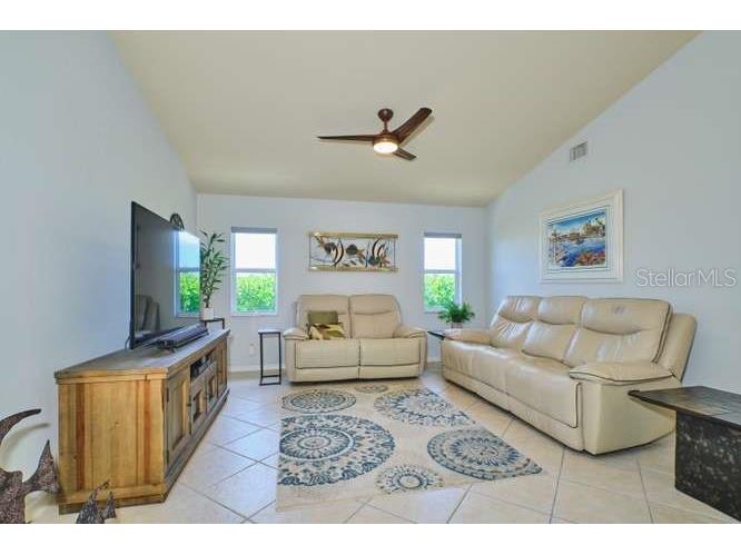 844 NE 6th Avenue Cape Coral FL 33909 C7526378 image28