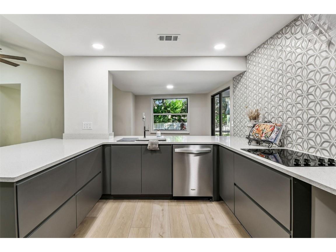 844 Park Court Palm Harbor FL 34683 W7879963 image12