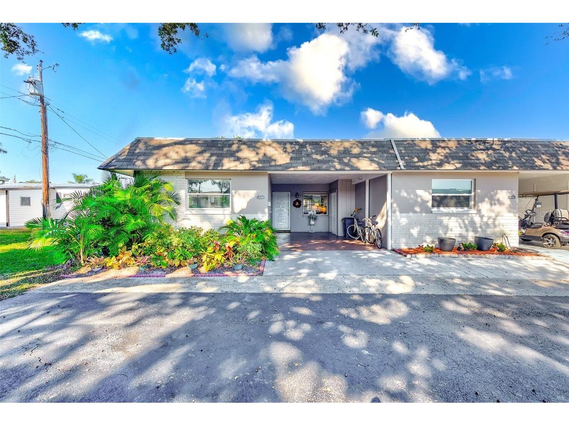 844 Skyloch Drive S Dunedin FL 34698 TB8327808 image1
