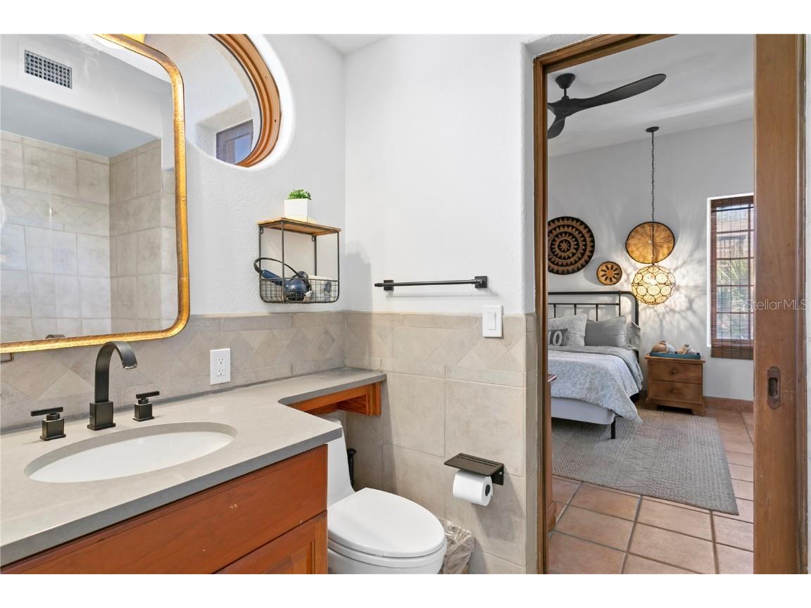 8440 W Gulf Boulevard Treasure Island FL 33706 TB8408057 image28